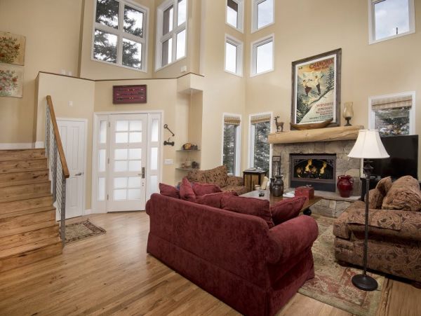 Vail Lionshead Home 971118