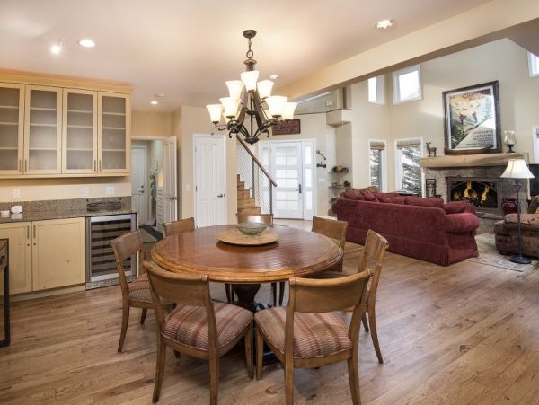 Vail Lionshead Home 971118
