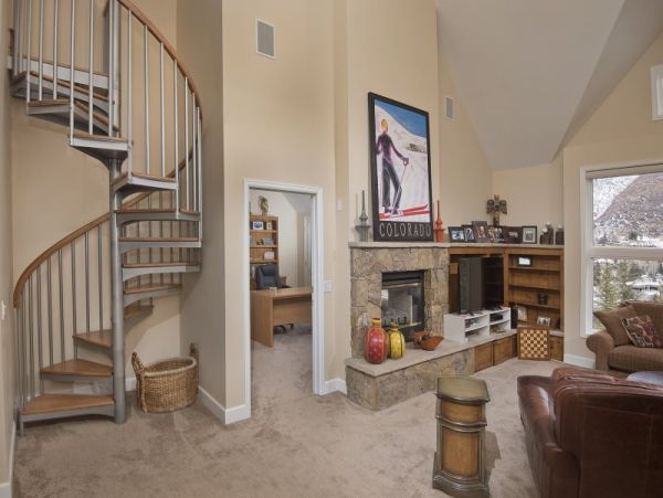 Vail Lionshead Home 971118