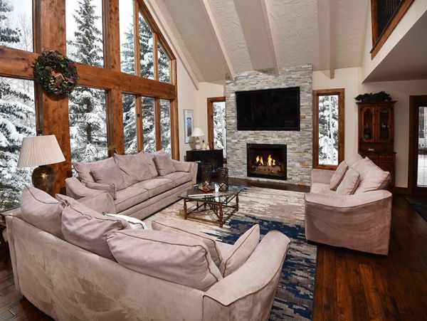 Vail Lionshead Home 971119