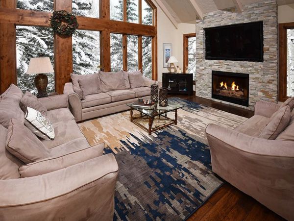 Vail Lionshead Home 971119