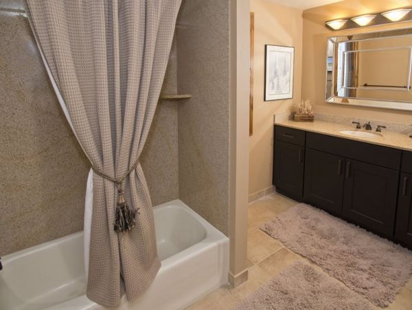 Vail Lionshead Home 971119