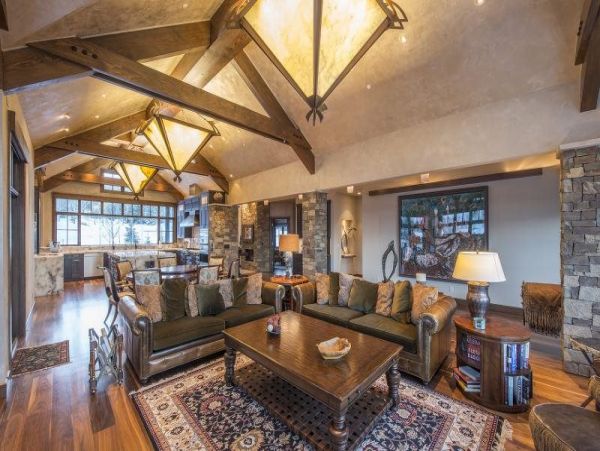 Vail Lionshead Home 971120