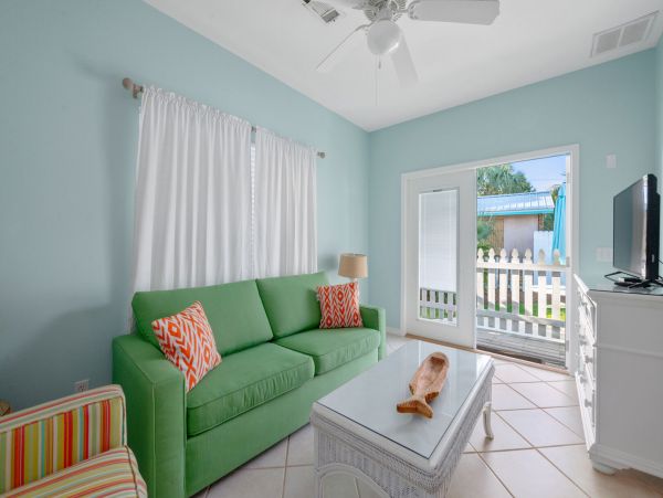Destin Vacation Home Four Bedroom Walk to Beach