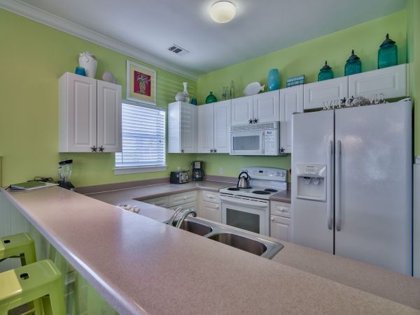 Destin Vacation Home Four Bedroom Walk to Beach