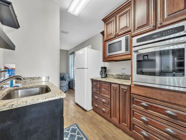 Destin Vacation Rental - Luxury Beach House with Pool