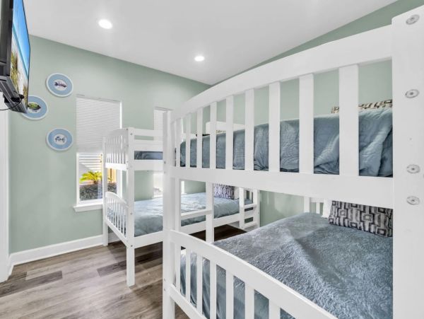 Destin Vacation Rental - Luxury Beach House with Pool