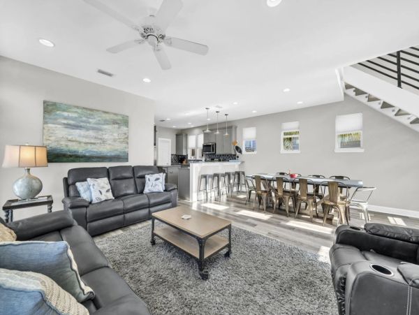 Destin Vacation Rental - Luxury Beach House with Pool