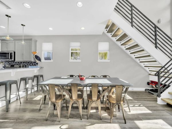 Destin Vacation Rental - Luxury Beach House with Pool