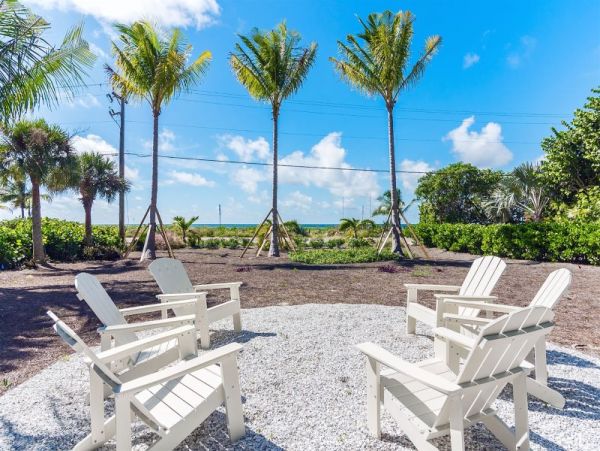 Gulf Front Captiva Vacation Home Three Bedroom