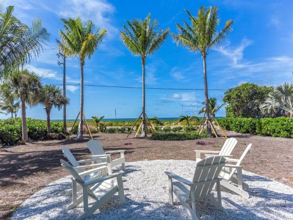 Gulf Front Captiva Vacation Home Three Bedroom