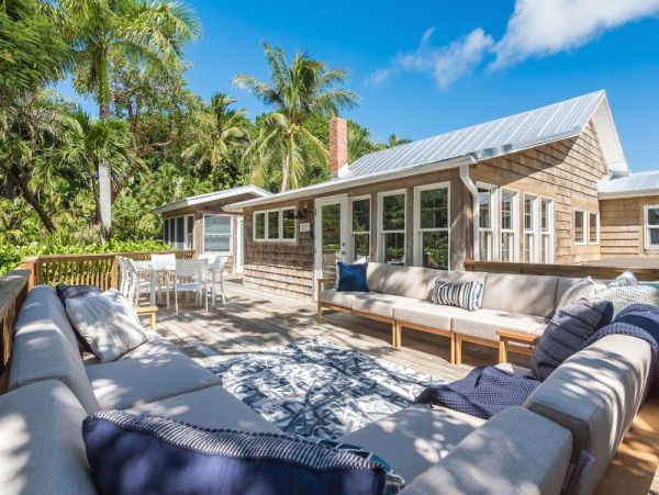 Gulf Front Captiva Vacation Home Three Bedroom