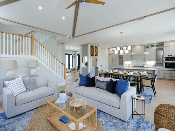 Luxury Four Bedroom Canal Front Vacation Home on Anna Maria Island NEW ARRIVAL