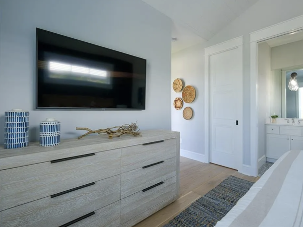 Luxury Four Bedroom Canal Front Vacation Home on Anna Maria Island NEW ARRIVAL