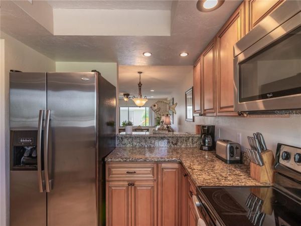Two Blocks from Beach Siesta Key Vacation Condo Sleeps 4