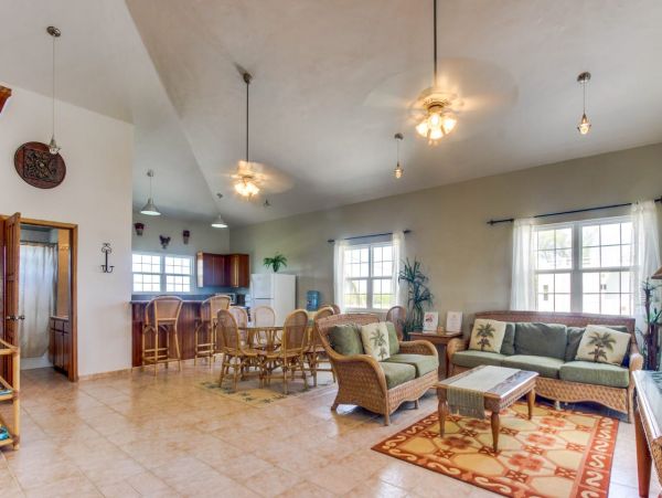 Oceanfront Five Bedroom Vacation Home in Belize