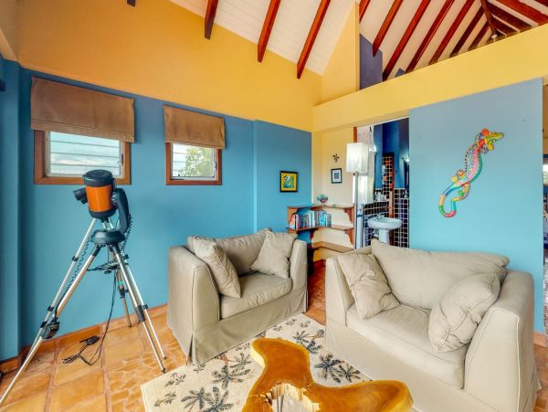 Gorgeous Vacation Rental Home Beachside with Private Pool