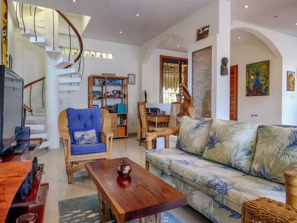 Beautiful Home Located on Beach with Private Pool in Belize