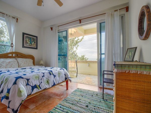 Beautiful Home Located on Beach with Private Pool in Belize