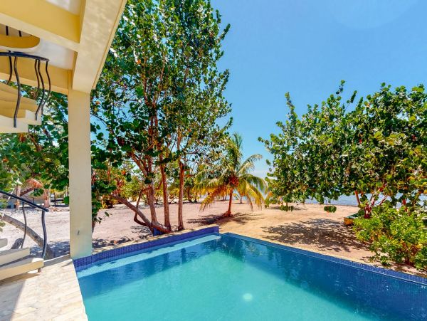 Beautiful Home Located on Beach with Private Pool in Belize