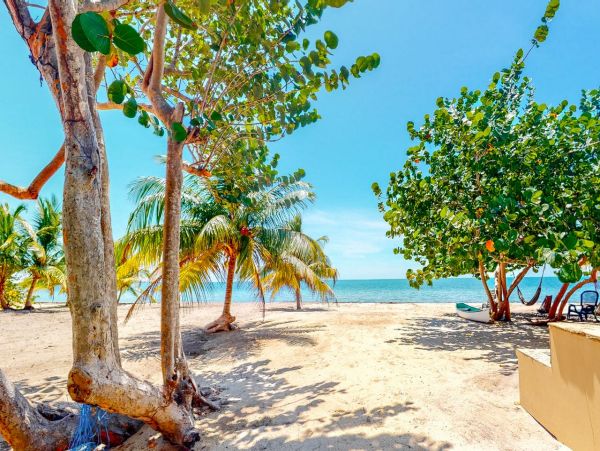 Beautiful Home Located on Beach with Private Pool in Belize