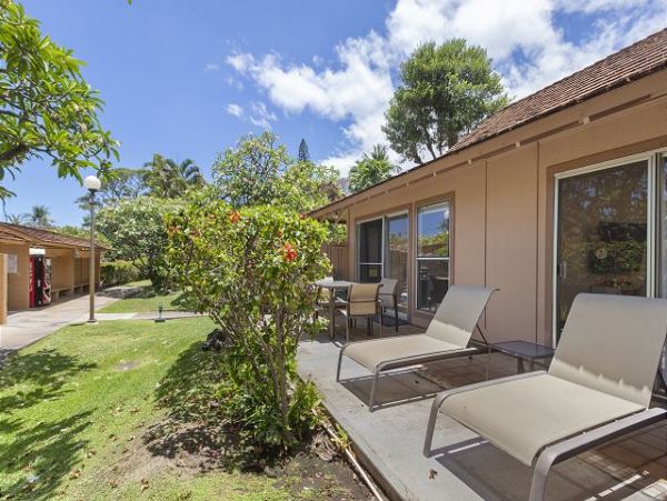 Lahaina One Bedroom Vacation Condo Sleeps 4 Guests