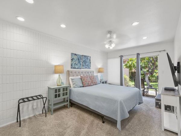 Lahaina One Bedroom Vacation Condo Sleeps 4 Guests