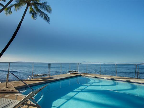 Lahaina One Bedroom Vacation Condo Sleeps 4 Guests