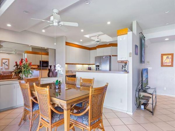 Lahaina Vacation Condo with 4 Bedrooms & Ocean View