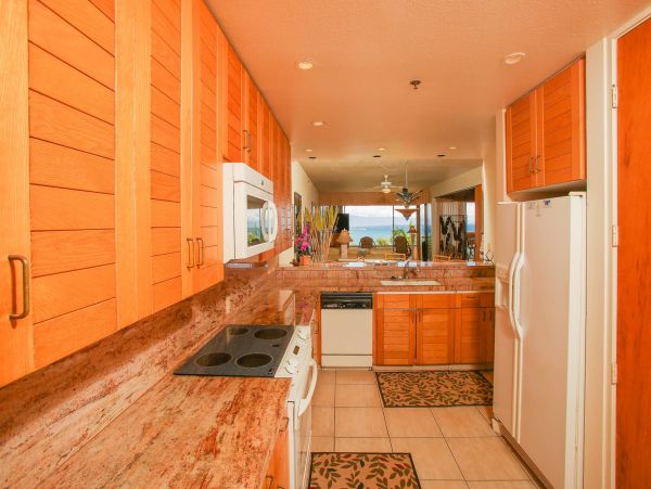 Ocean View Two Bedroom Rental Condo in Kahana