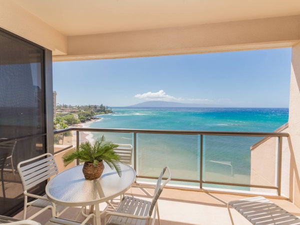 Kahana Condo with Full Ocean Views & Great Resort Amenities