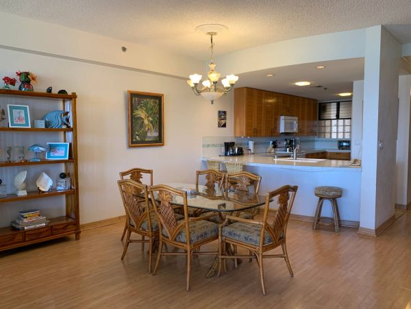 3 Bedroom Kahana Vacation Condo Located on Beach