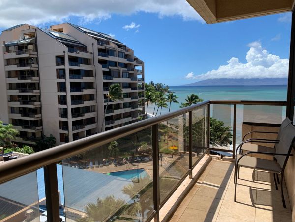 3 Bedroom Kahana Vacation Condo Located on Beach