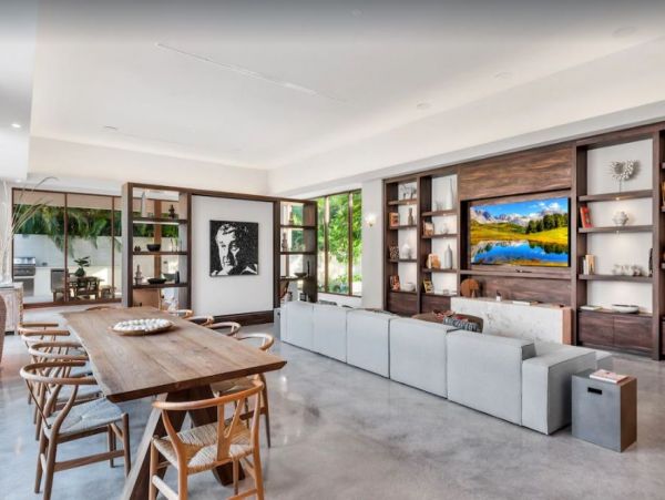 Luxury  Miami Vacation Villa Six Bedrooms