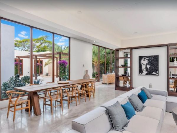 Luxury  Miami Vacation Villa Six Bedrooms
