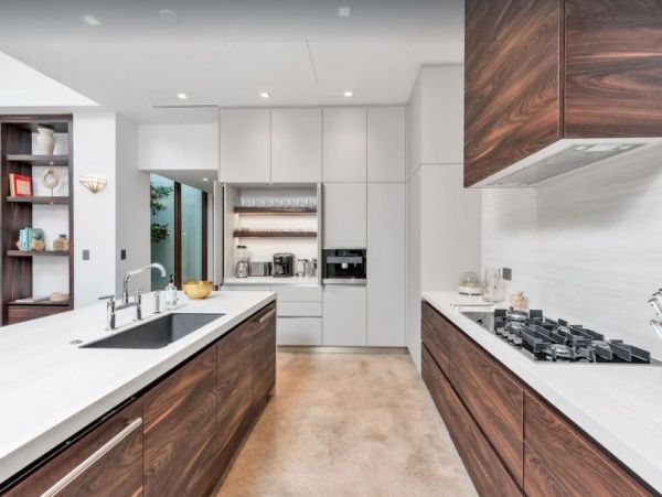 Luxury  Miami Vacation Villa Six Bedrooms