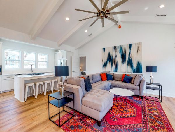 Modern Beach Cottage with 5 Bedrooms & Private Pool