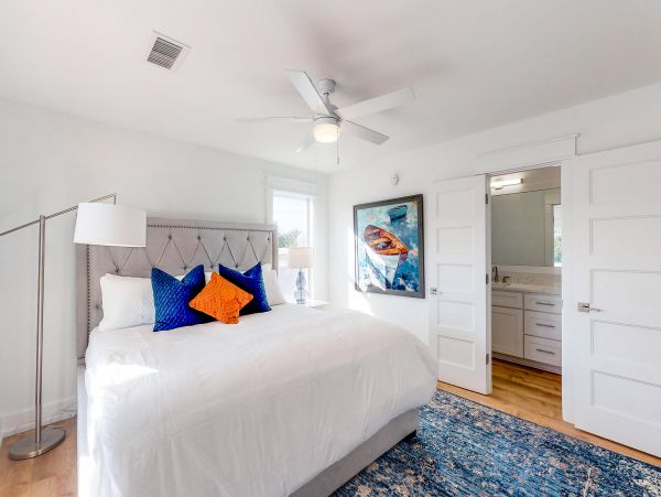 Modern Beach Cottage with 5 Bedrooms & Private Pool
