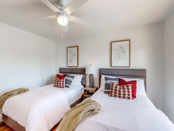 Modern Beach Cottage with 5 Bedrooms & Private Pool