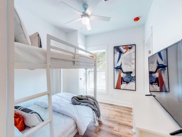 Modern Beach Cottage with 5 Bedrooms & Private Pool