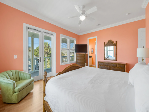 Beachfront Bliss 4 Bedroom Vacation Home in Inlet Beach