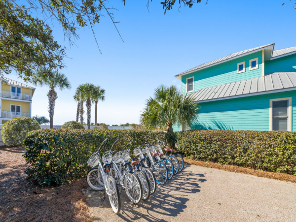 Beachfront Bliss 4 Bedroom Vacation Home in Inlet Beach