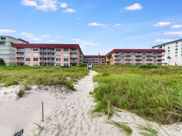 Cocoa Beach Condo 971591