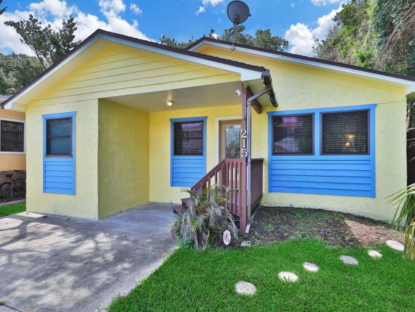 St. Augustine Home 971592