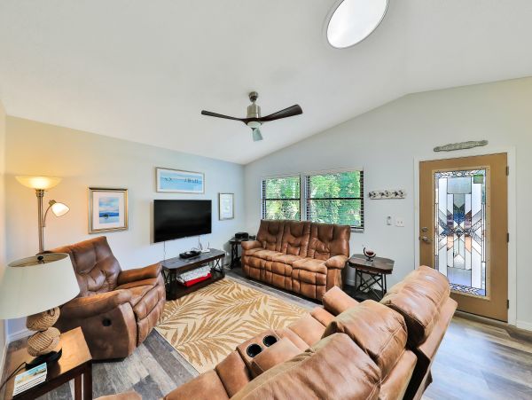 St. Augustine Home 971592