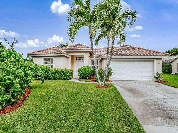 Luxury Naples Open Plan Design