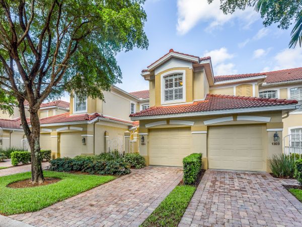 Naples Condo 971650