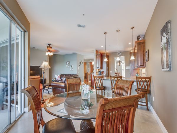 Naples Condo 971650