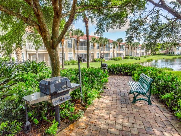 Naples Condo 971650
