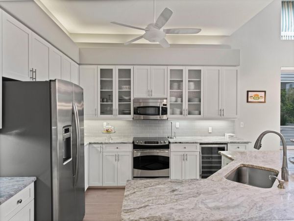 Short Walk to Beach Siesta Key Vacation Home Four Bedroom